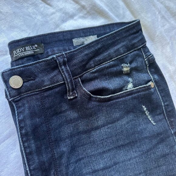 Judy Blue Navy Dark Wash High-Rise Boyfriend Jeans Size 13/31 Distressed Details - Picture 2 of 12